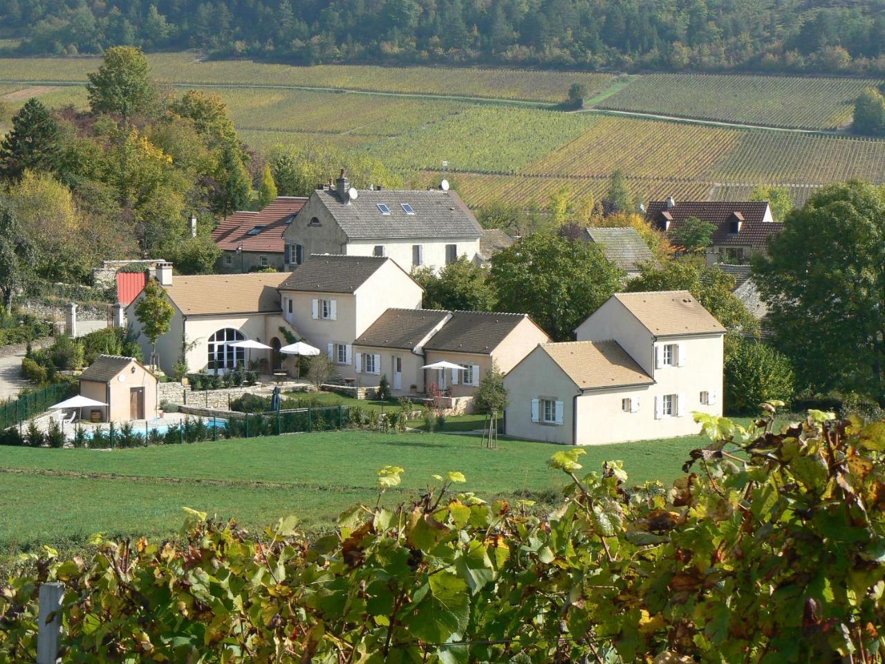 Domaine De La Combotte Bed & Breakfast Nantoux Exterior photo