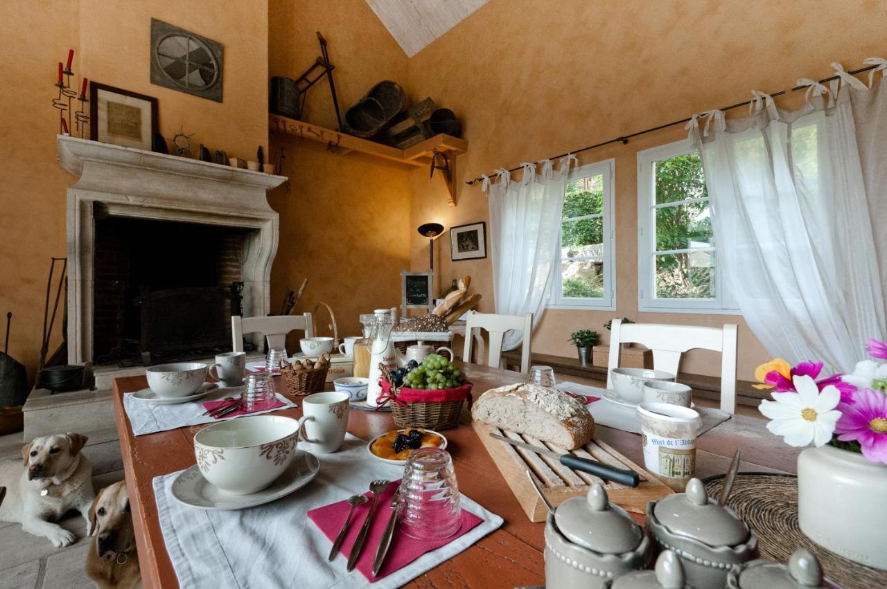 Domaine De La Combotte Bed & Breakfast Nantoux Exterior photo