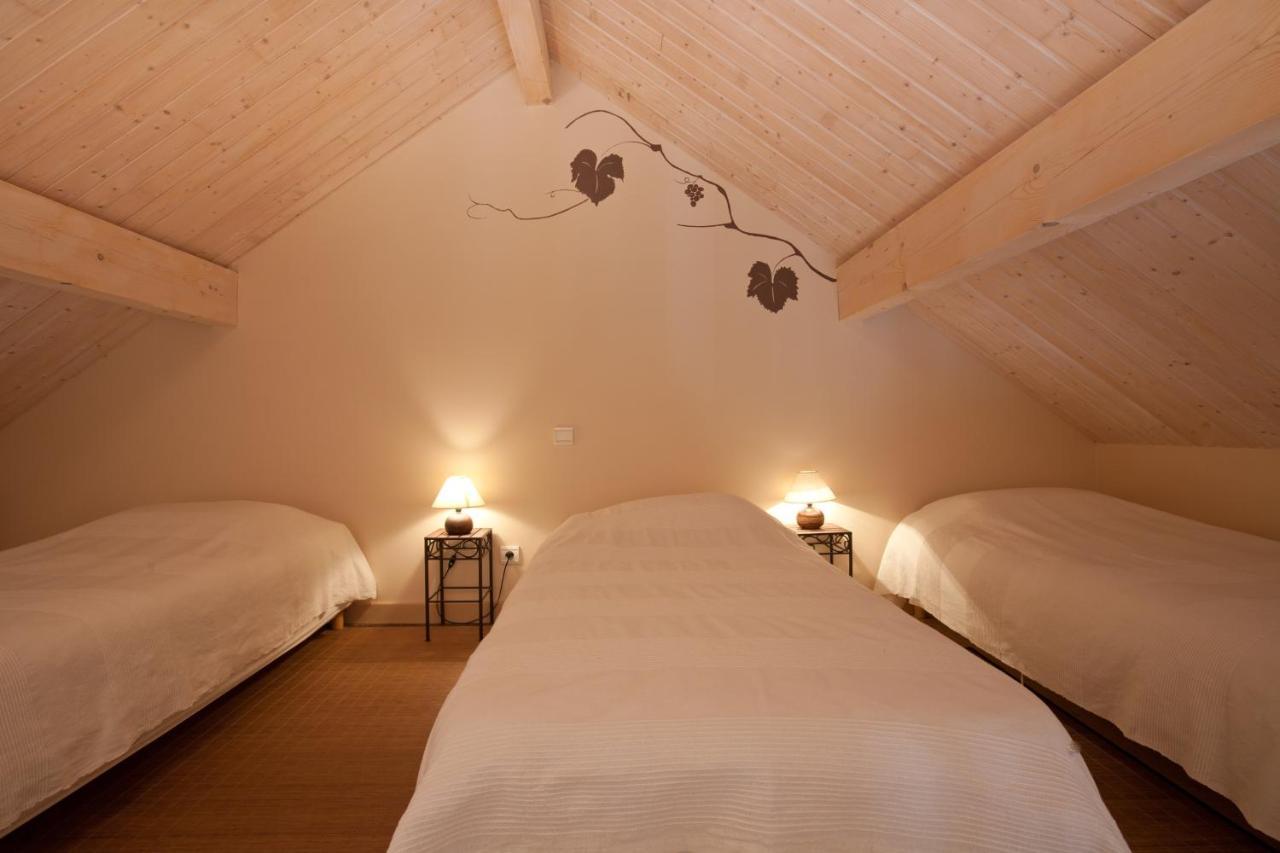 Domaine De La Combotte Bed & Breakfast Nantoux Exterior photo
