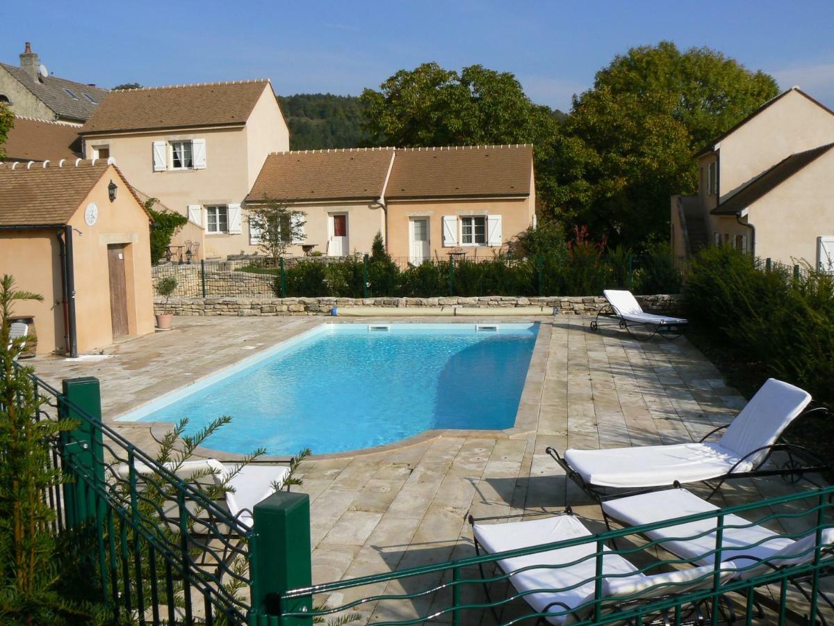 Domaine De La Combotte Bed & Breakfast Nantoux Exterior photo